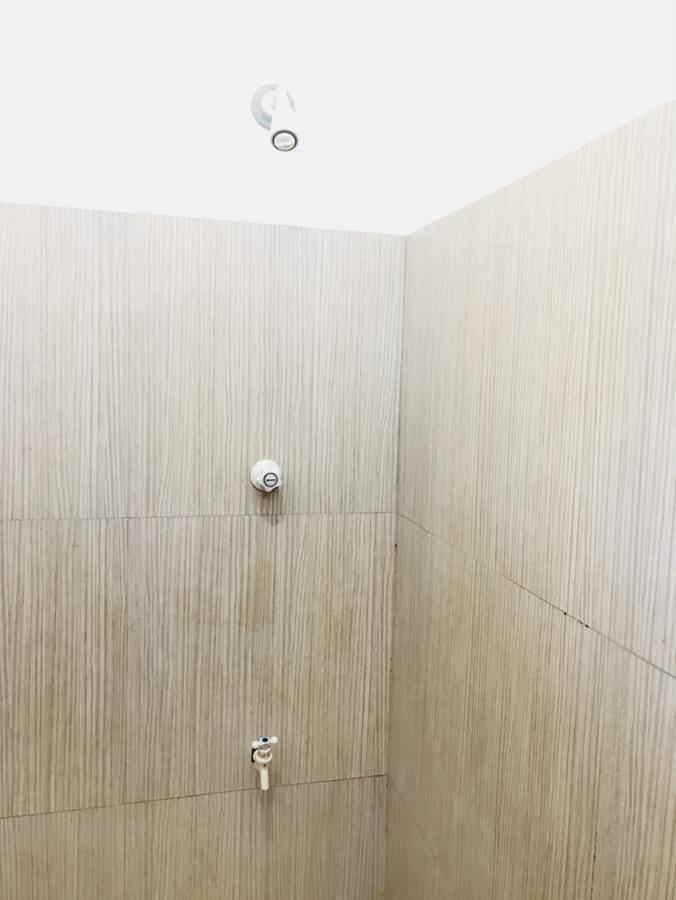 Emarald Holiday Homes 阿努拉德普勒 外观 照片