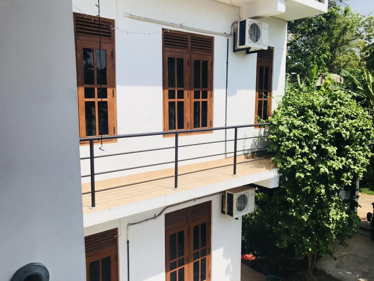 Emarald Holiday Homes 阿努拉德普勒 外观 照片